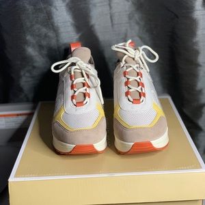 Michael Kors barley used